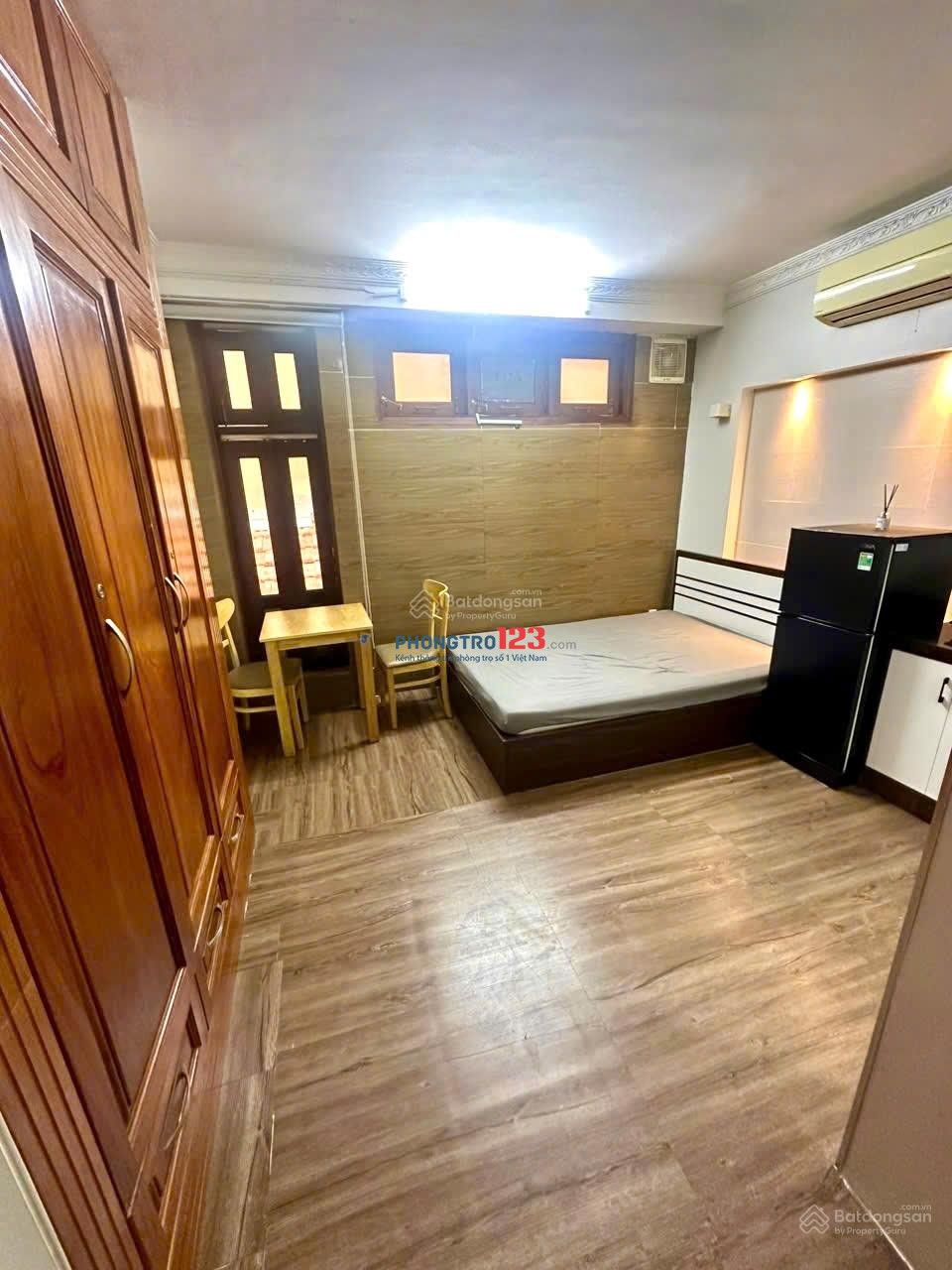 Cho thuê phòng trọ Studio Quận 1, DT 28m2, FULL NT, có ban công giá chỉ 6 triệu/tháng