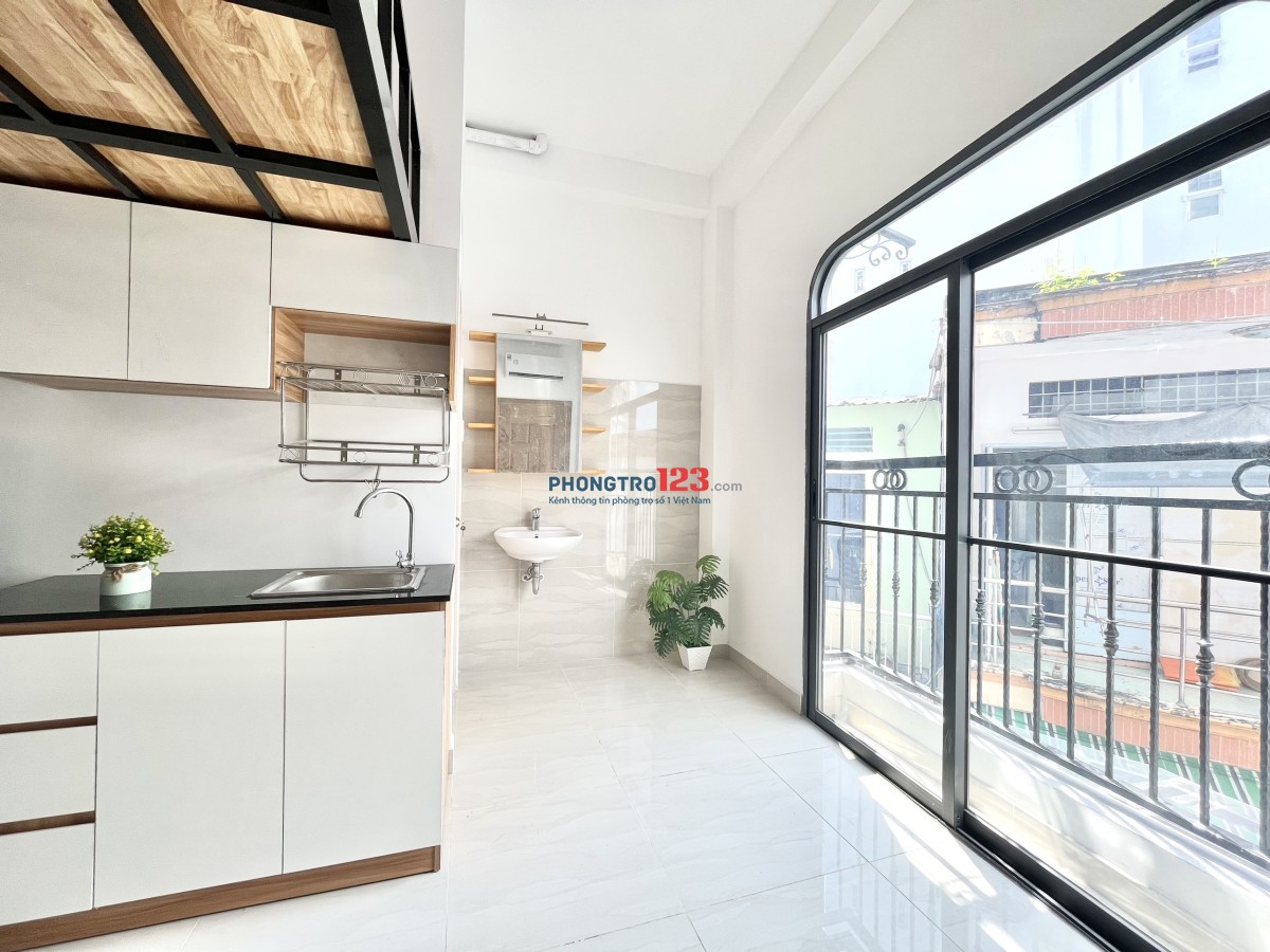 Căn Duplex Full nội thất mới tinh 30m2 có cửa sổ siêu to gần BXMĐ cũ, tiện đi các đh GTVT, HUTECH,…