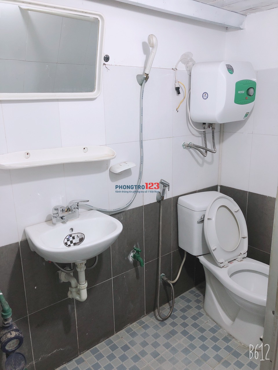 Cho thuê phòng CCMN Full đồ, Ban công, Thang máy ngay 300 Nguyễn Xiển, Thanh Xuân gần ECogreen