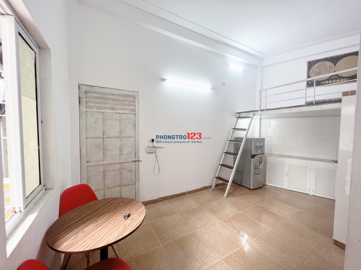 Cho thuê phòng CCMN Full đồ, Ban công, Thang máy ngay 300 Nguyễn Xiển, Thanh Xuân gần ECogreen