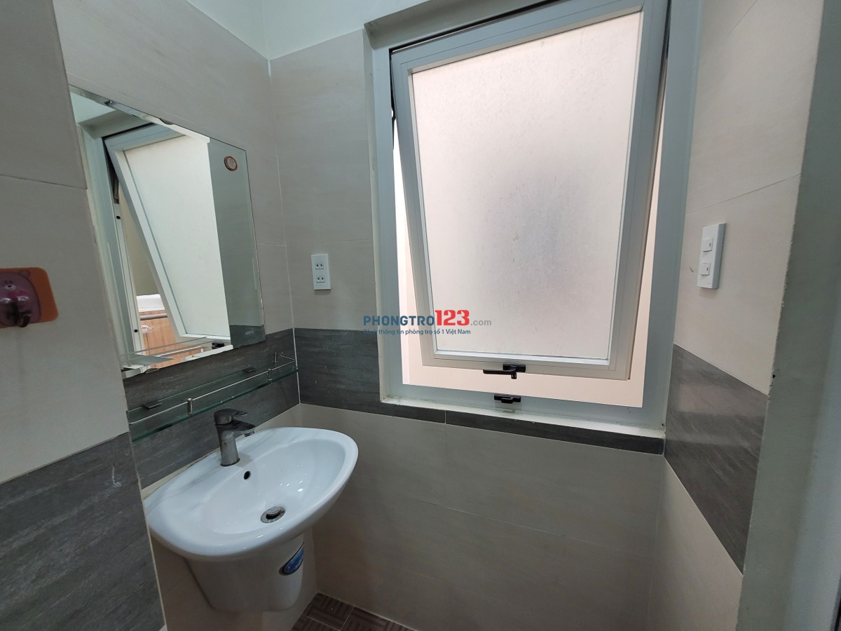 NHÀ dành cho Nữ ngay đường Võ văn Ngân - ĐH SKPT, CAO ĐẲNG CÔNG NGHỆ TĐ, ĐH Kiến Trúc GIỜ GIẤC TỰ DO