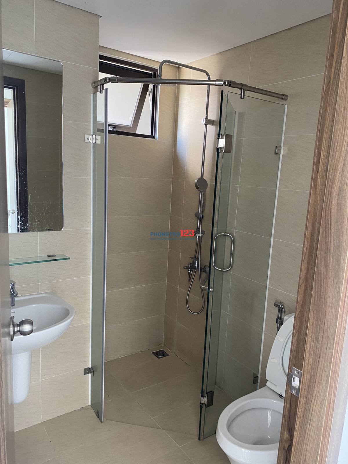 chính chủ cho thuê căn hộ flora novia 2pn 2wc 60m2 căn góc gió cực mát chỉ 8t5 bao ntcb