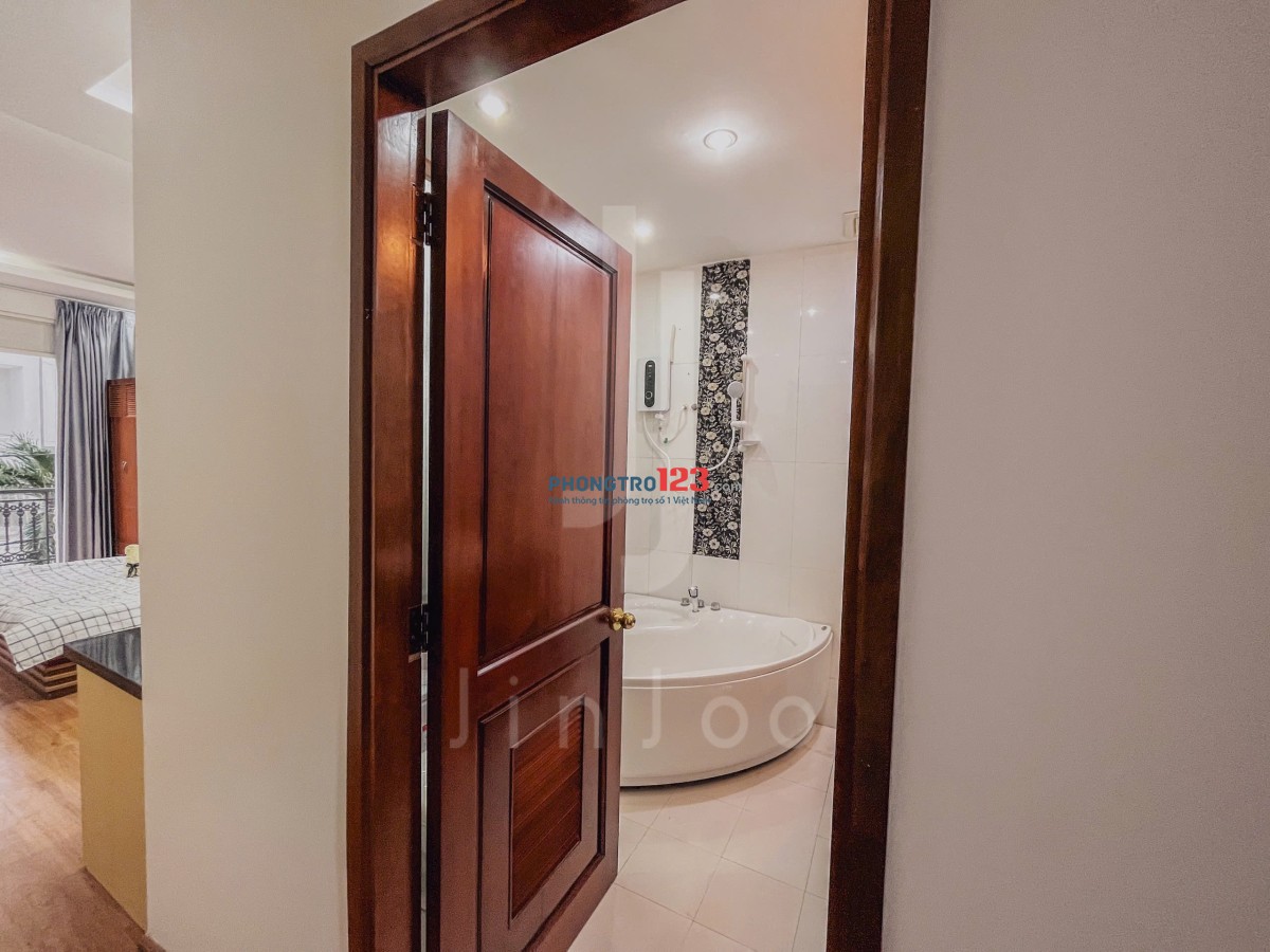 Cho thuê căn Studio ban công Full NT Cạnh đường LVB và NTT Sạch Sẽ Thoáng Mát