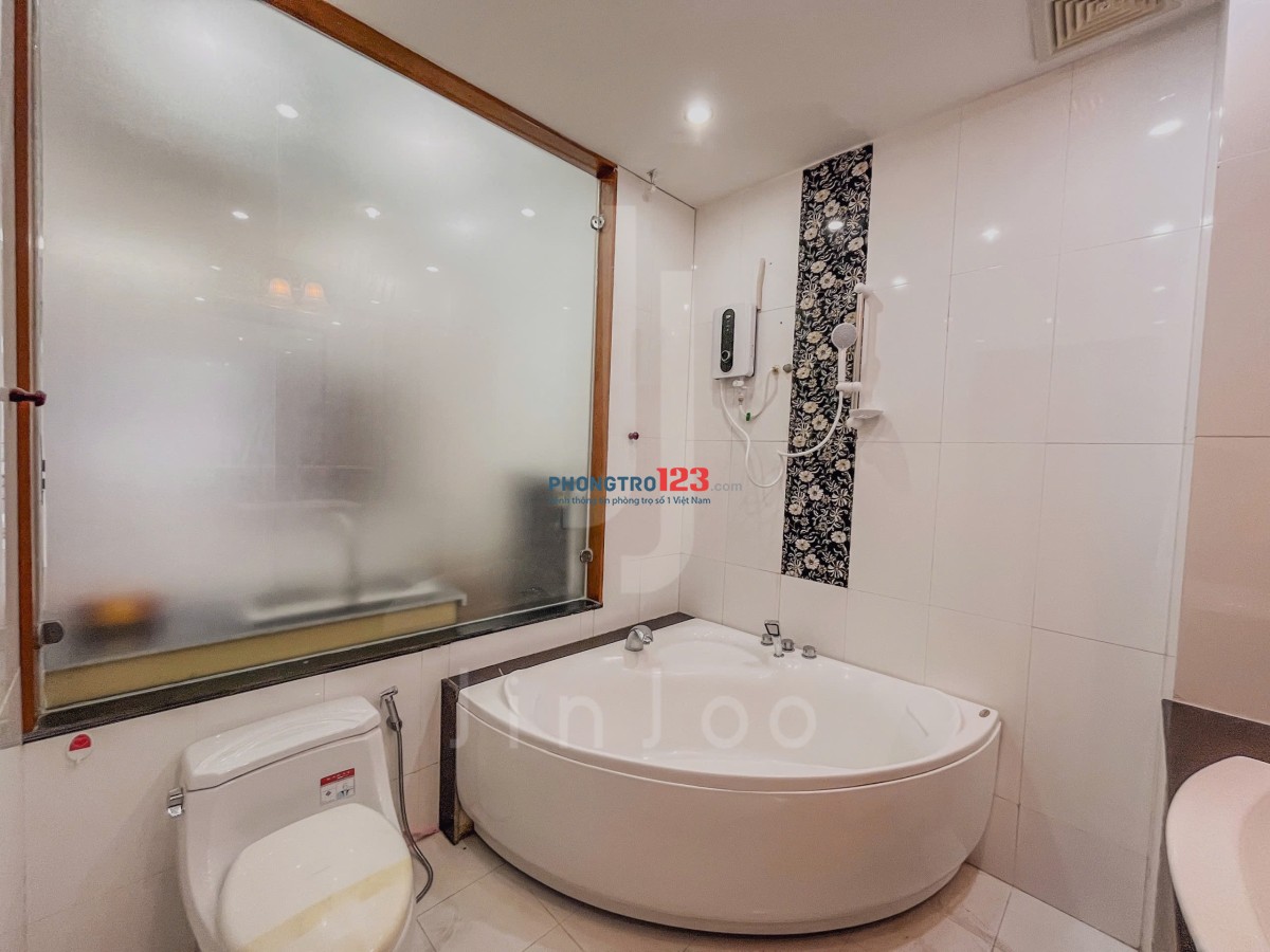Cho thuê căn Studio ban công Full NT Cạnh đường LVB và NTT Sạch Sẽ Thoáng Mát