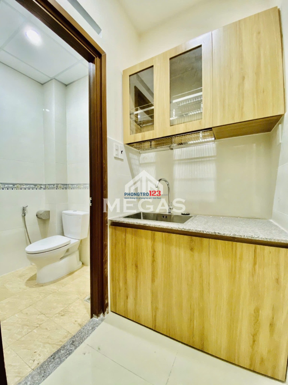 Studio ban công - máy lạnh - tủ lạnh - nệm - 28m2 an ninh đảm bảo