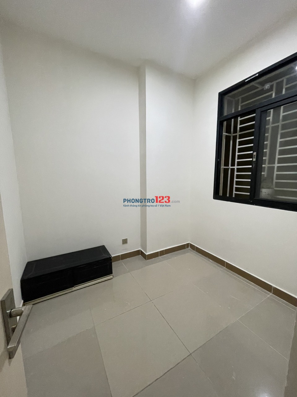 Cho thuê phòng giá rẻ trong chung cư Đức Khải