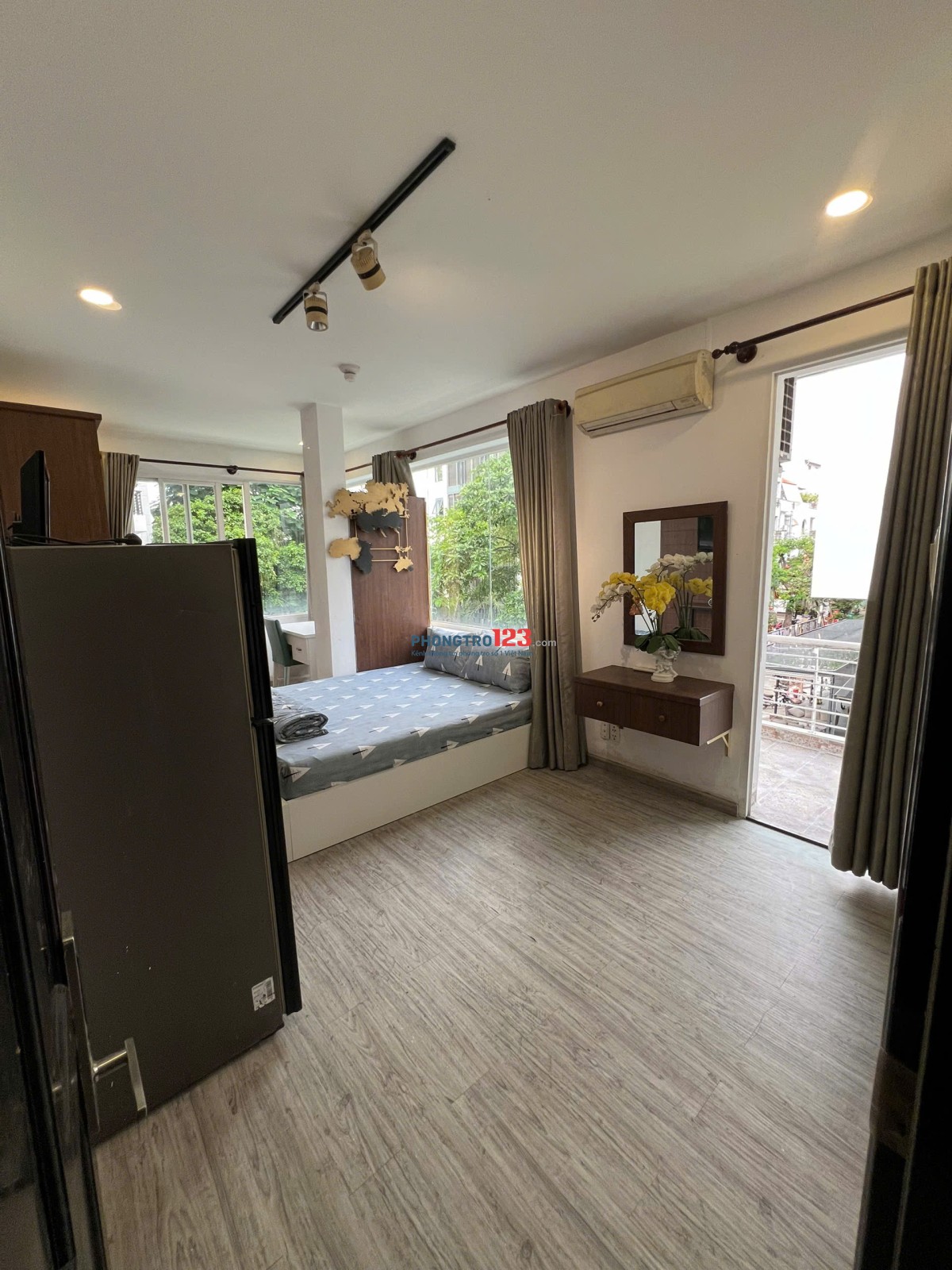 Studio ban công ngay Phú Mỹ Hưng Quận 7 gần Lotte, SC ViVo, Crescent Mall, TDT, RMIT