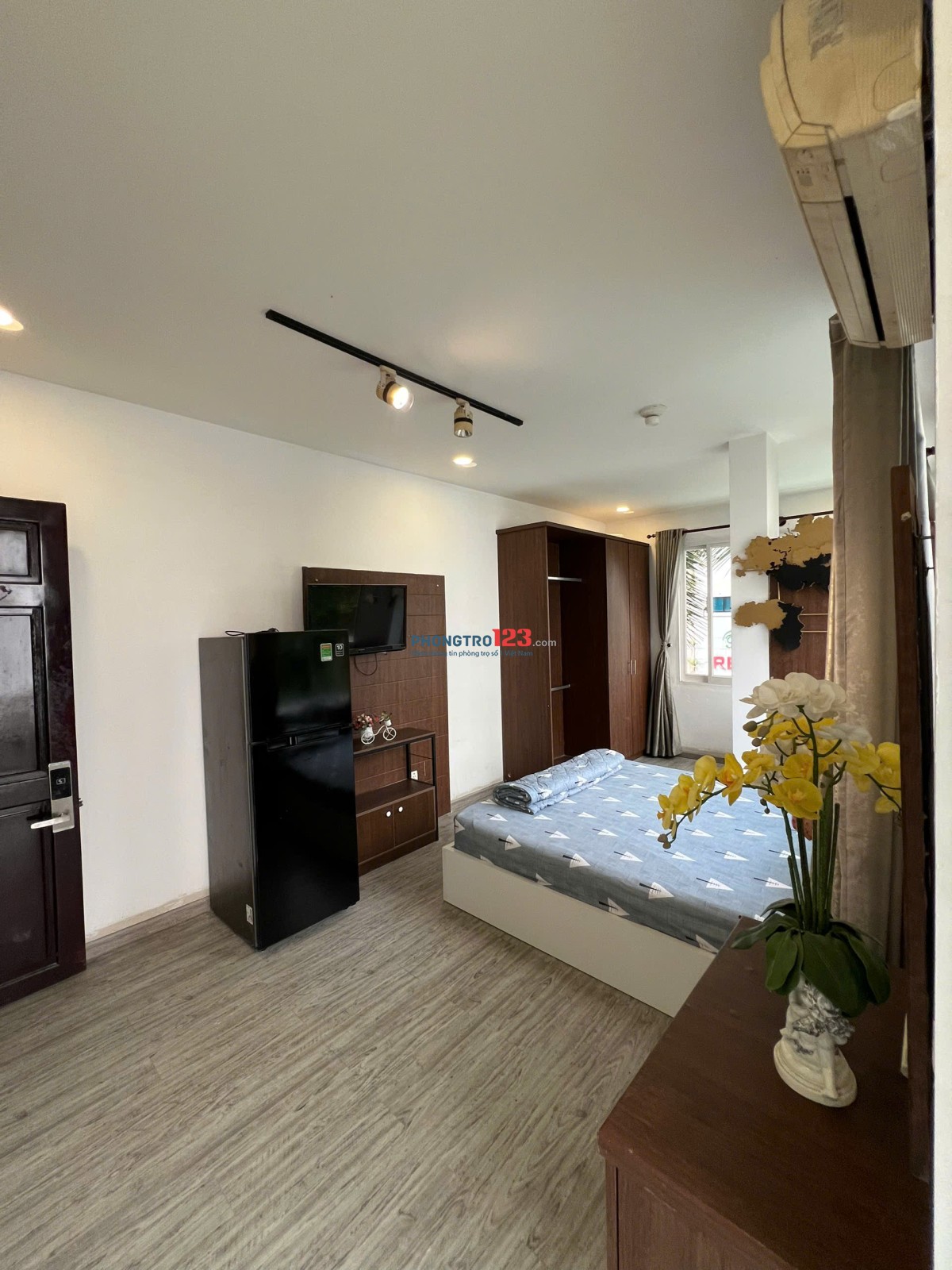 Studio ban công ngay Phú Mỹ Hưng Quận 7 gần Lotte, SC ViVo, Crescent Mall, TDT, RMIT