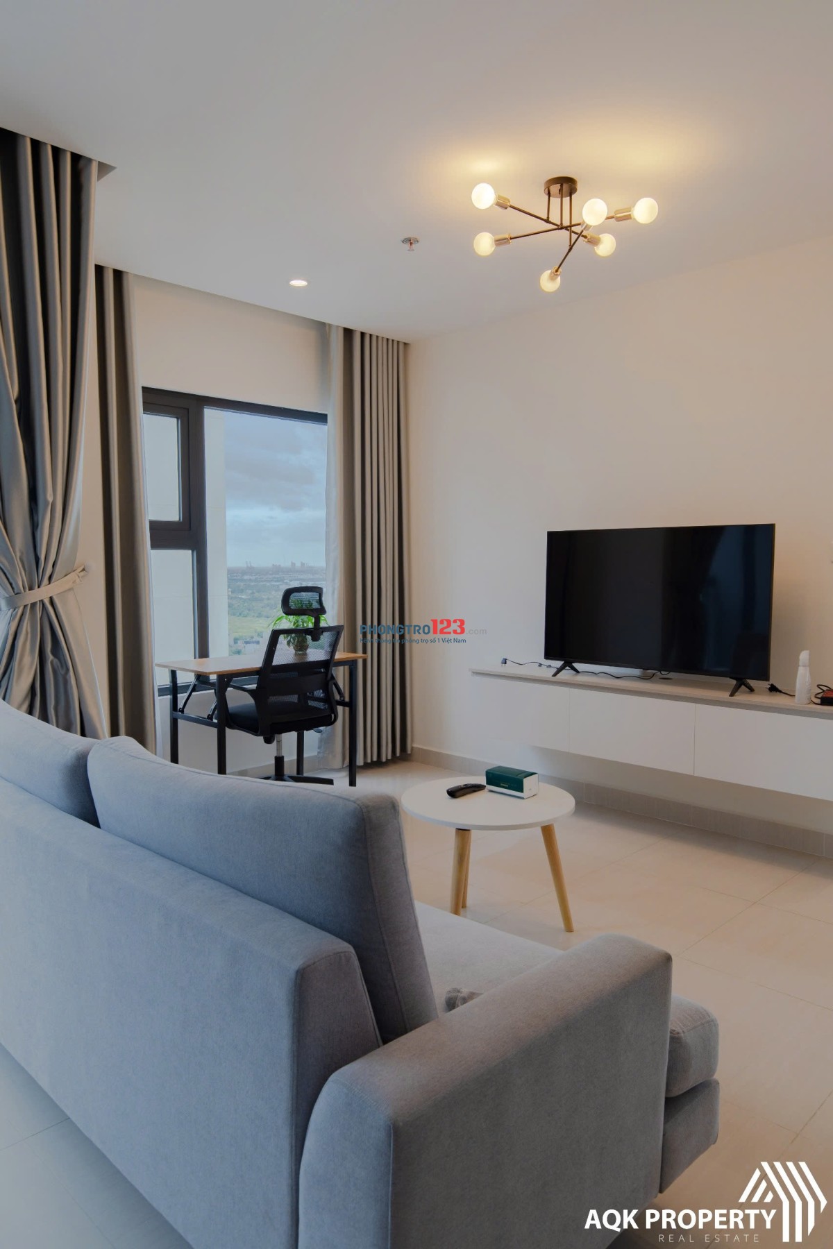 Cần cho thuê Căn Họ 2PN Ngắn ngày và dài hạn Vinhomes Grand Park - Quận 9