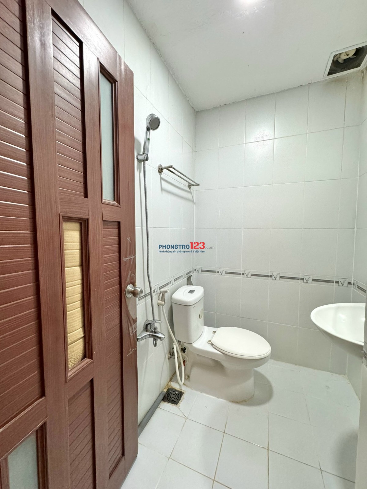 PHÒNG 25m2 FULL TIỆN NGHI NGAY CẦU NGUYỄN TRI PHƯƠNG