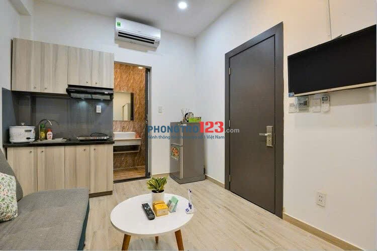 Cần nhượng CHDV 30m2 1 phòng ngủ đường 18 giải phóng