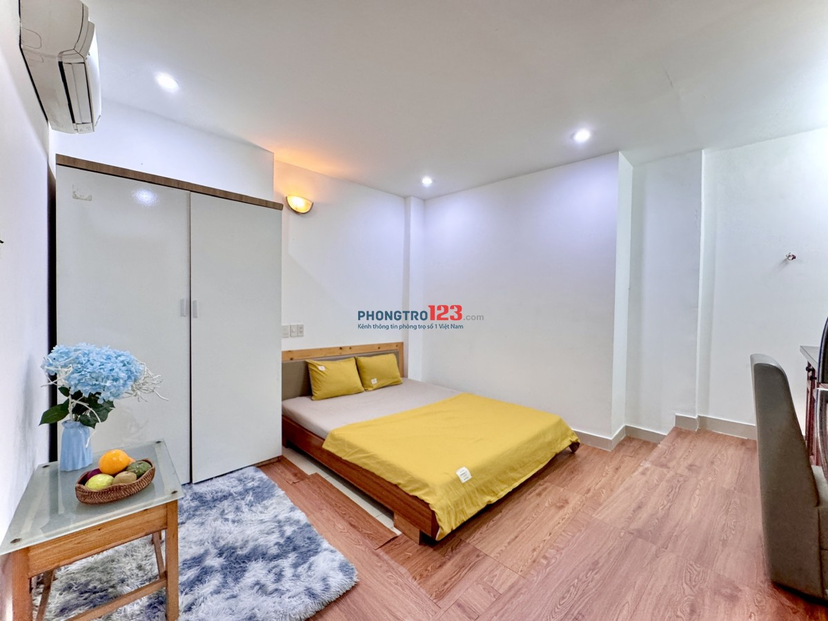 STUDIO XINH LUNG LINH NGAY COOPMART TRƯỜNG SA QUẬN 3