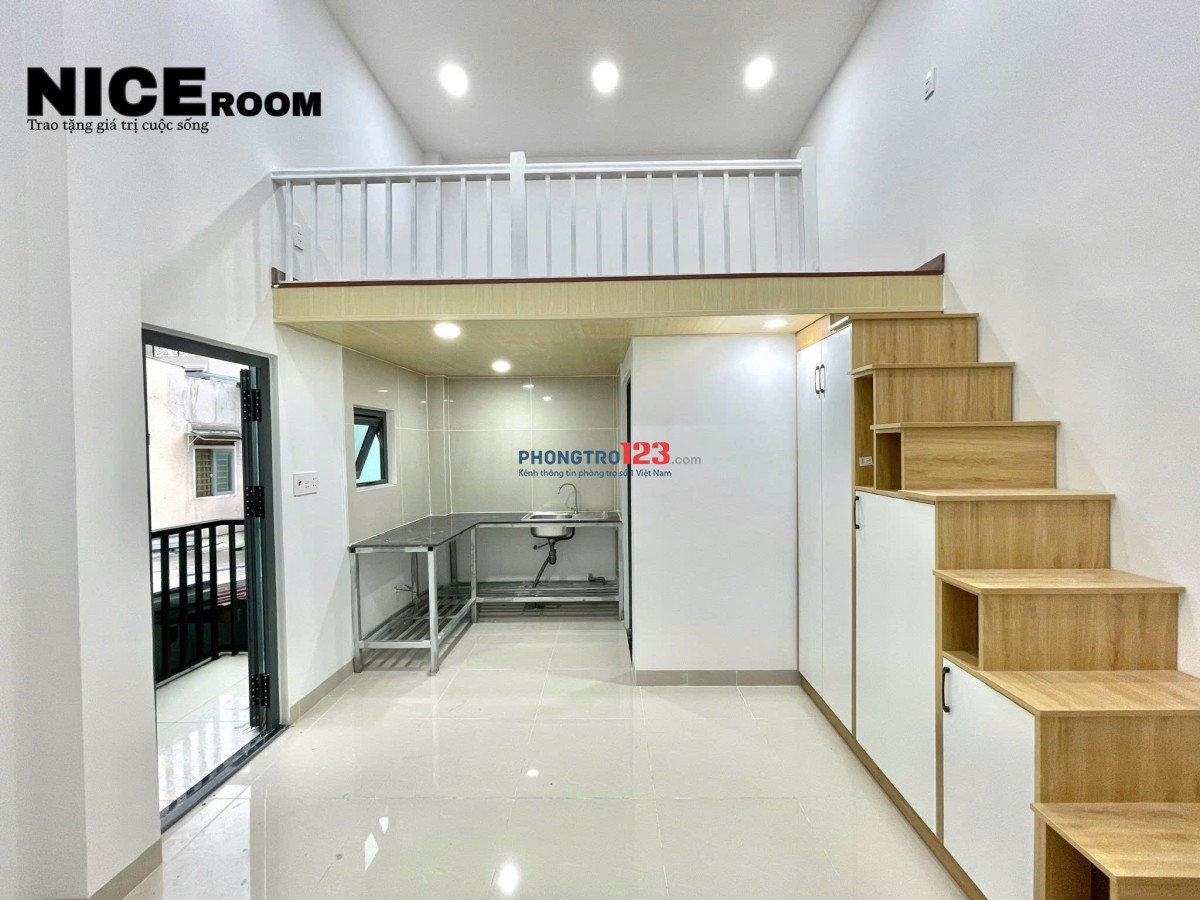 Duplex Ban Công , gác cao 2m ngay chân cầu Thủ Thiêm