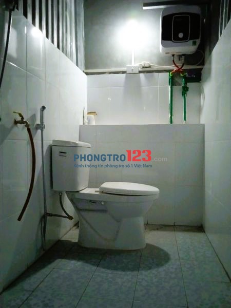 PHÒNG 15m2, Giá rẻ, CHO SV NỮ THUÊ tại Ngõ 40 Đường Đức Thắng (khu tập thể Viện Khoa học Lâm nghiệp VN)