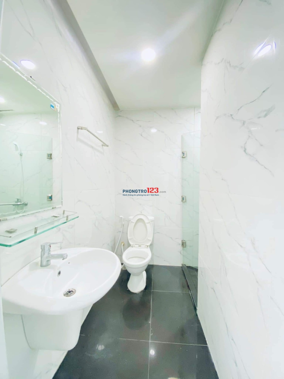 Cho Thuê Căn Hộ 1 - 2 Phòng Ngủ tại Q12 Ngay Phan Văn Hớn