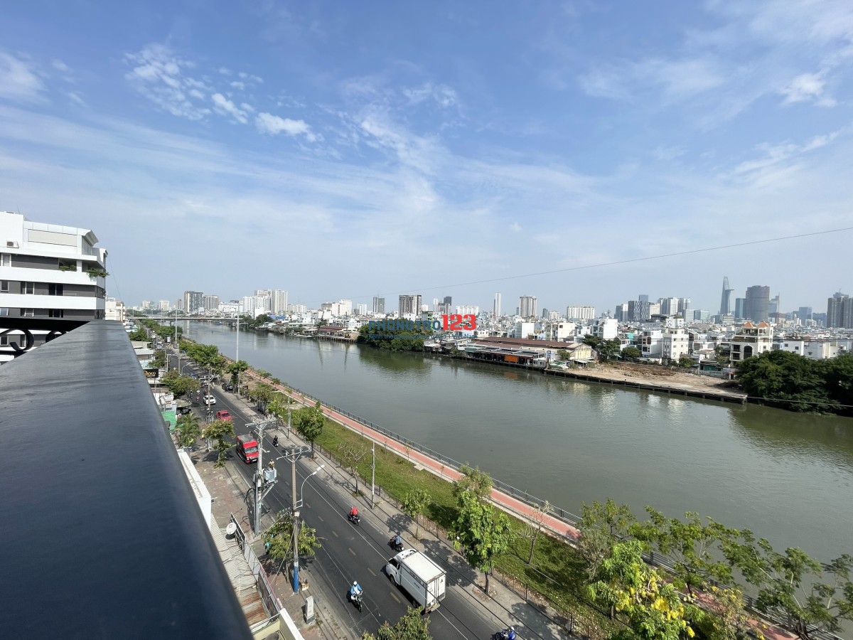 Căn Hộ 1PN Ban Công Trần Xuân Soạn Gần Cầu Kênh Tẻ
