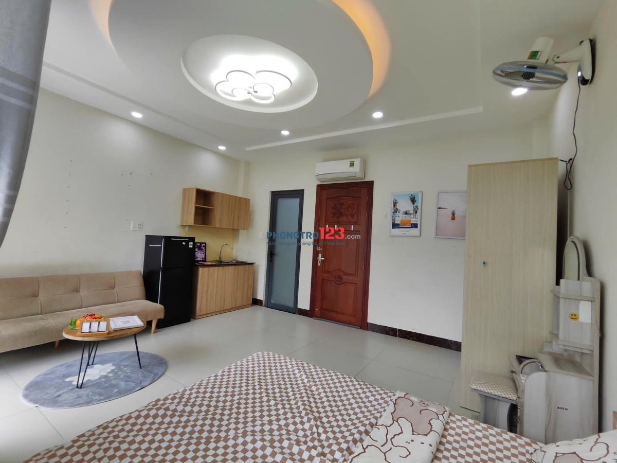 Phòng Studio 30m2 - FULL Nội Thất - Ban Công tại Nơ Trang Long