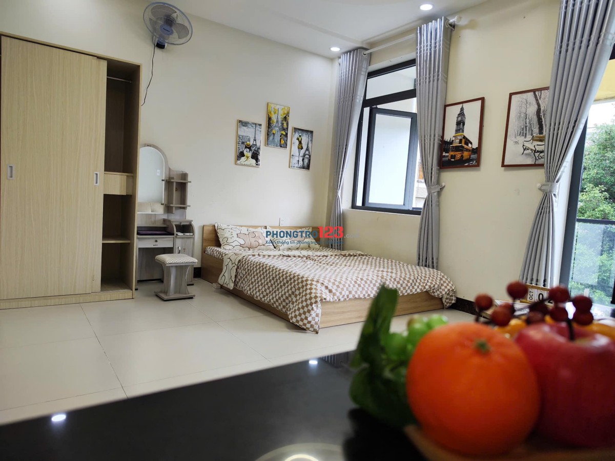 Phòng Studio 30m2 - FULL Nội Thất - Ban Công tại Nơ Trang Long