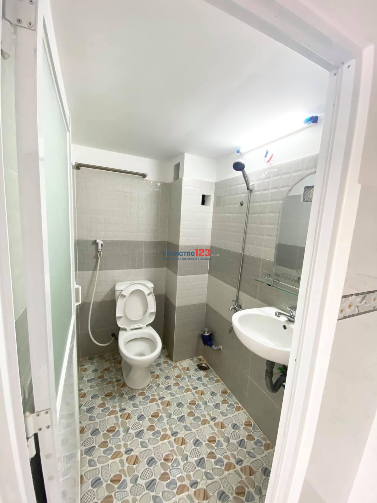 Gác Lửng Ban Công - PHAN XÍCH LONG Phú Nhuận, Giảm Giá Sốc