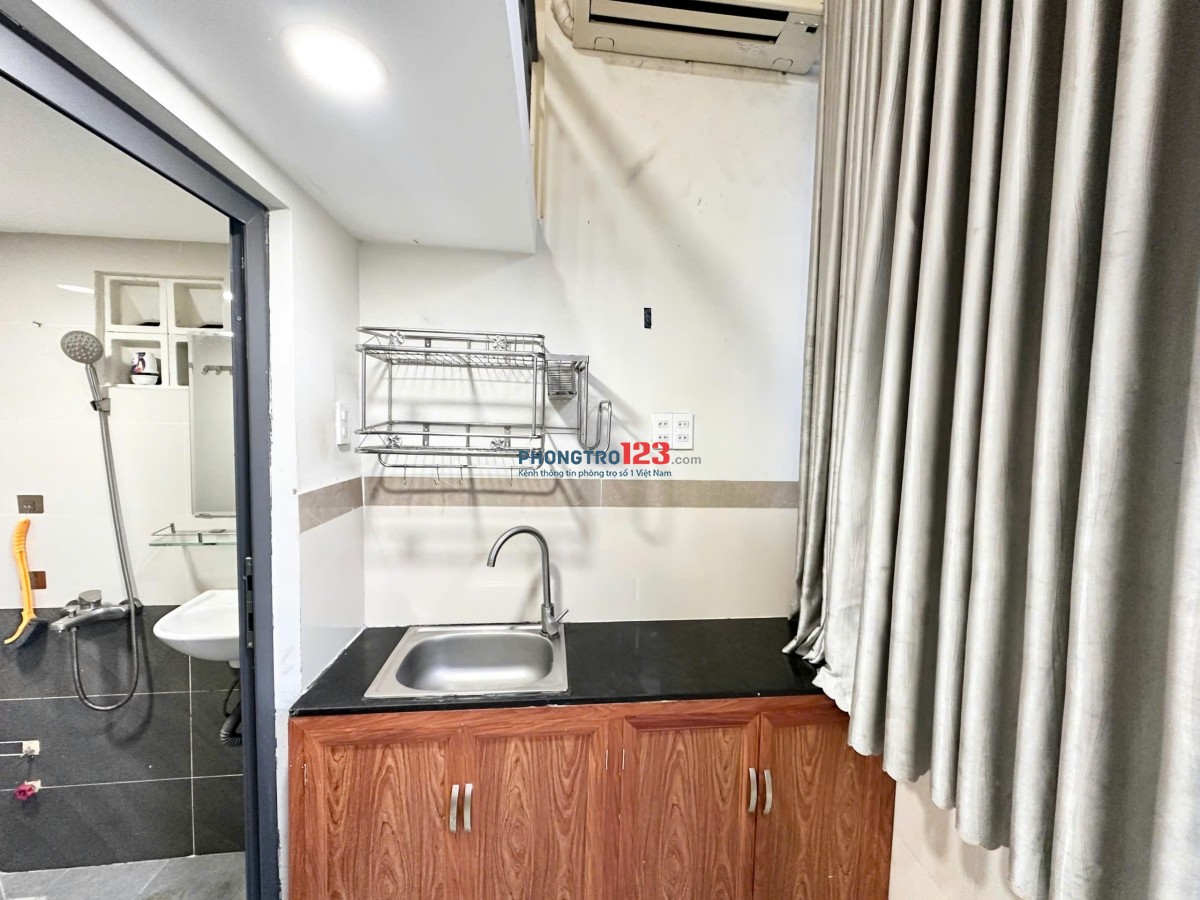 Căn hộ duplex full nội thất cửa sổ lớn - Nơ Trang Long, quận Bình Thạnh