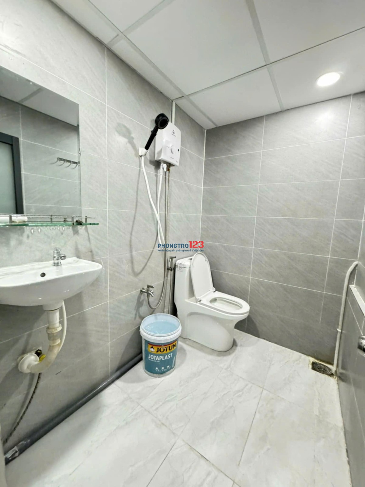 Cho thuê căn hộ hai phòng ngủ ngay vòng xoay ngã 6