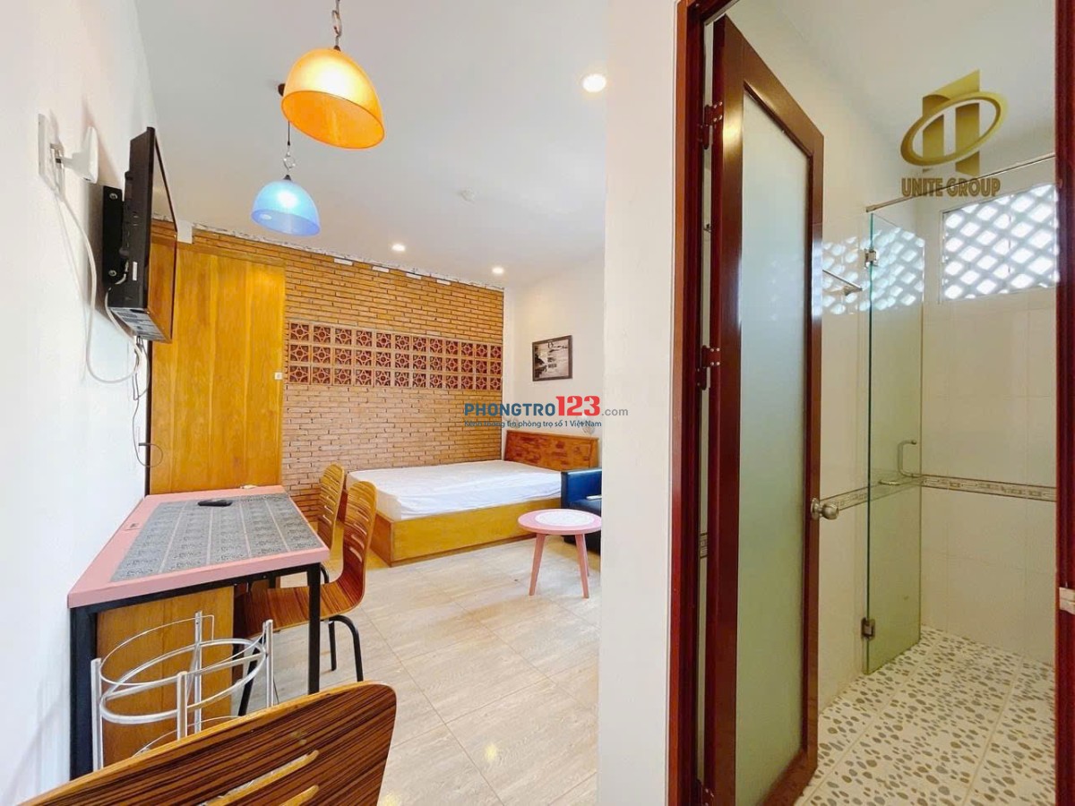 Căn hộ 1PN sofa Full nội thất cửa sổ to đón nắng ở Trần Xuân Soạn Q7 gần LotteMart UFM TDTU niie NTT