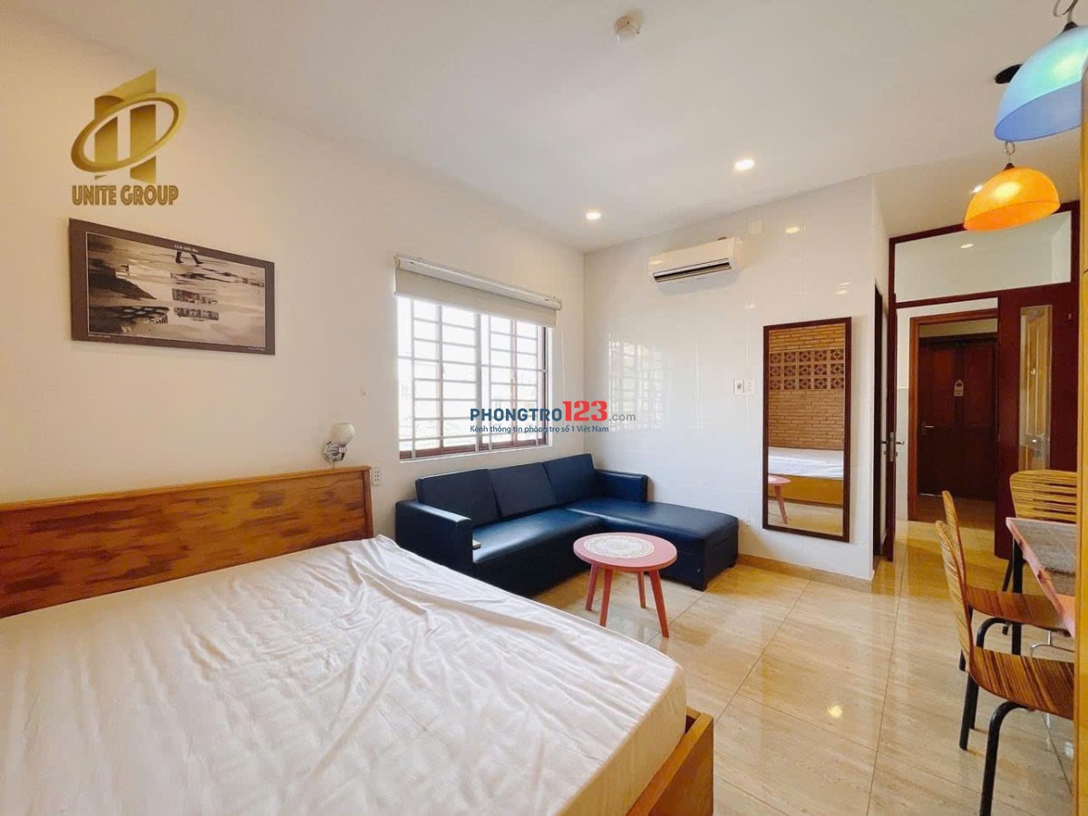 Căn hộ 1PN sofa Full nội thất cửa sổ to đón nắng ở Trần Xuân Soạn Q7 gần LotteMart UFM TDTU niie NTT
