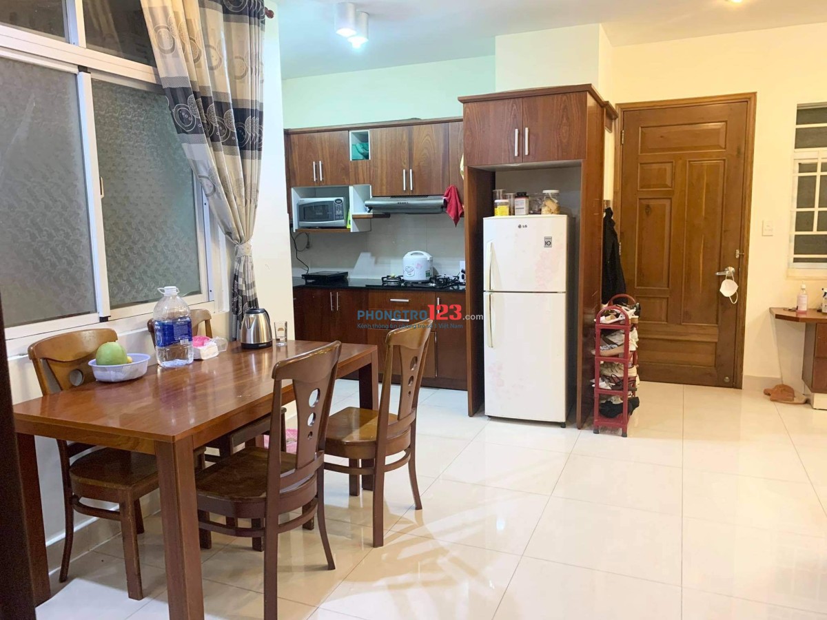 Cho 1-2 nữ thuê ở ghép trong 1 phòng tại Chung cư H2, Vĩnh Khánh, quận 4. Tháng 11 dọn vào ở