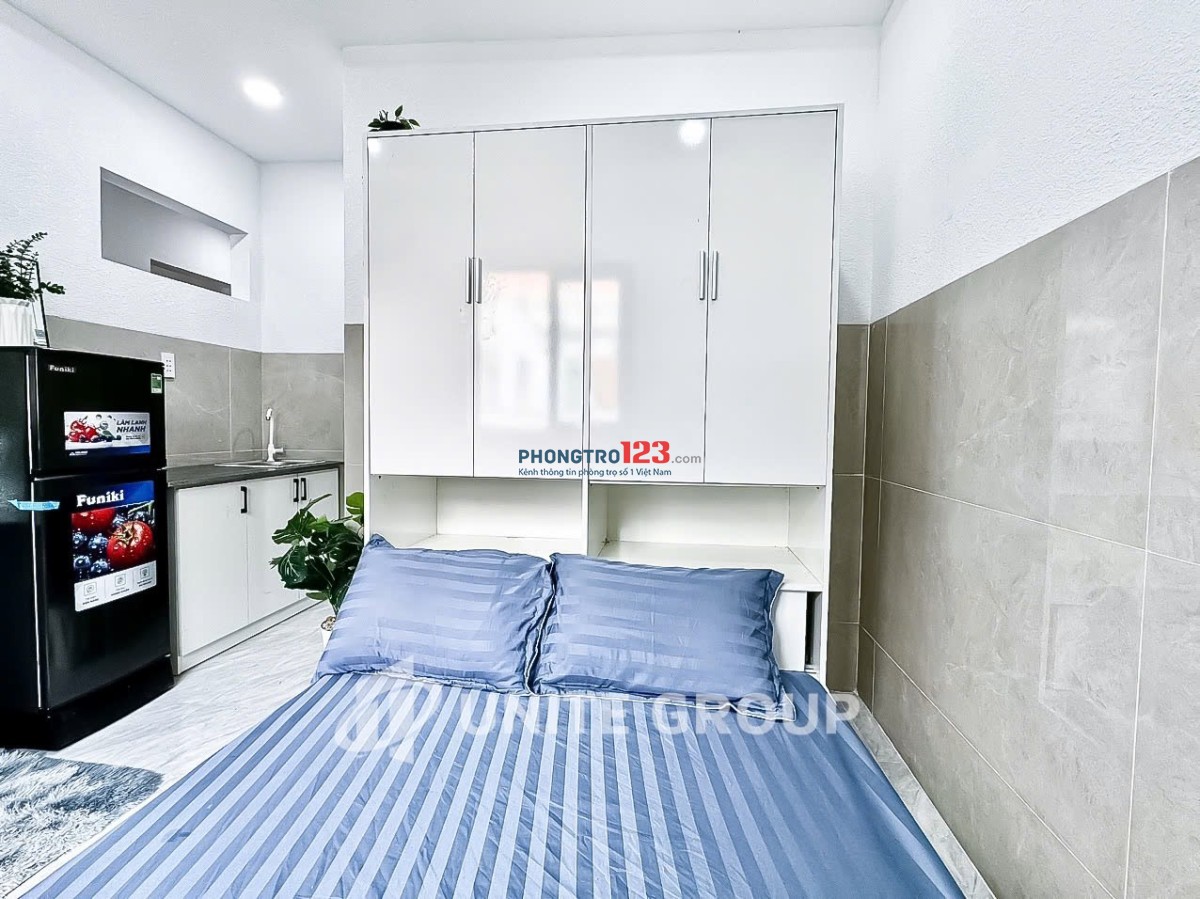 Siêu phẩm phòng trọ Quận 10, Ban công, gần Đại học Hoa Sen, Đại học Bách Khoa, Đại học Kinh tế