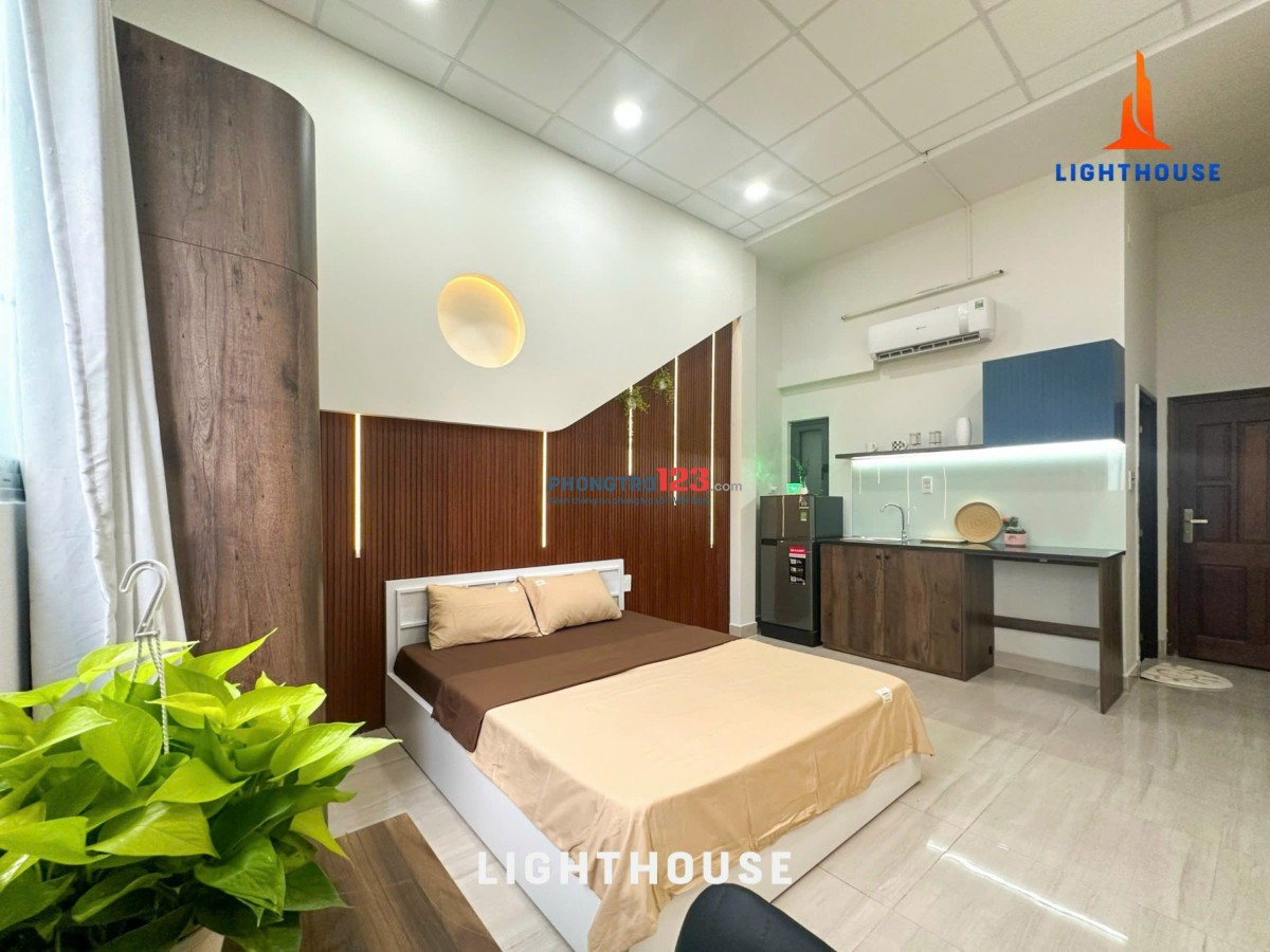 Phòng cho thuê trung tâm Q1, đầy đủ nội thất, thuận tiện di chuyển các quận trung tâm