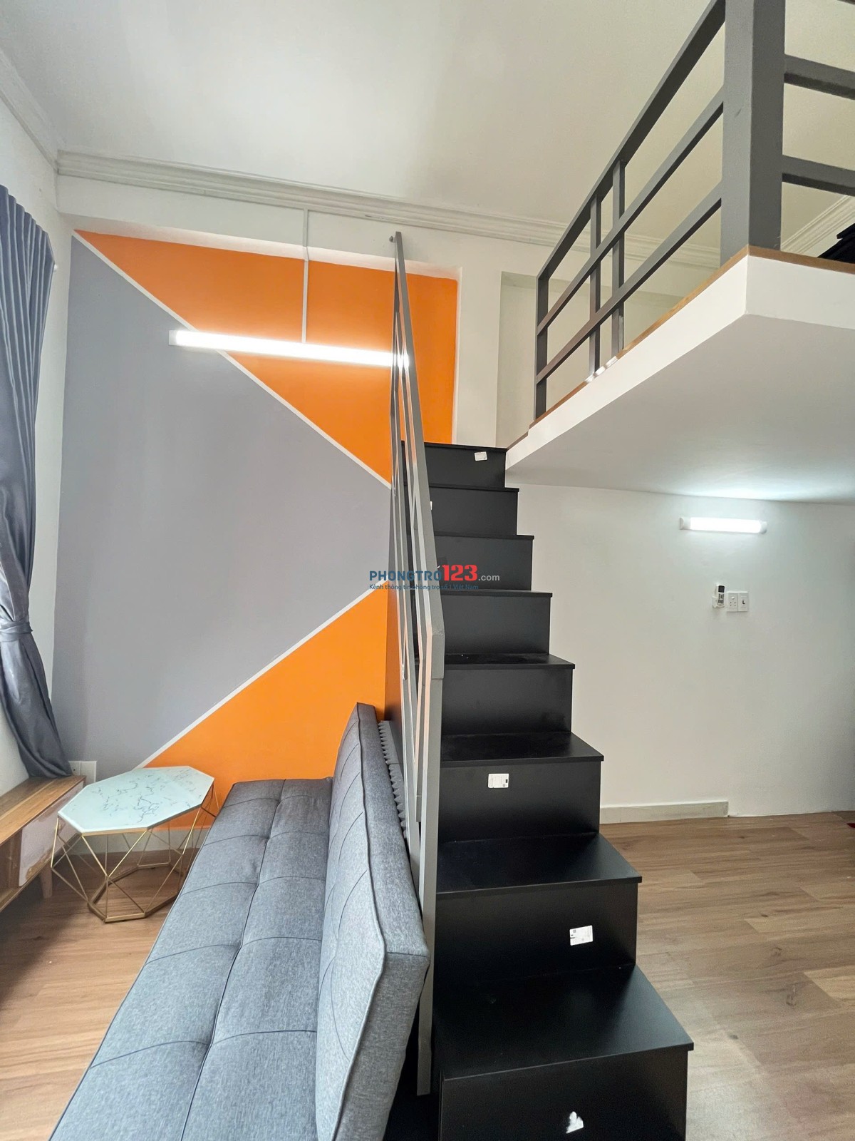 Căn hộ Duplex 30m2,Ban công rộng ,Phường 8, Phú Nhuận, Hồ Chí Minh.