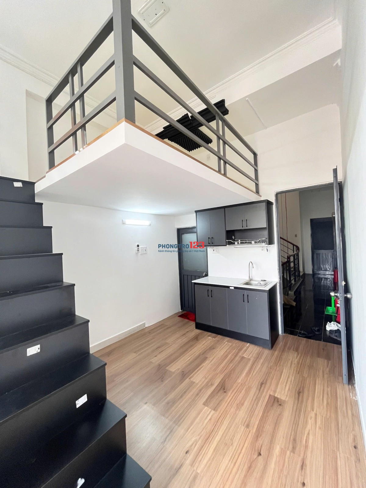 Căn hộ Duplex 30m2,Ban công rộng ,Phường 8, Phú Nhuận, Hồ Chí Minh.