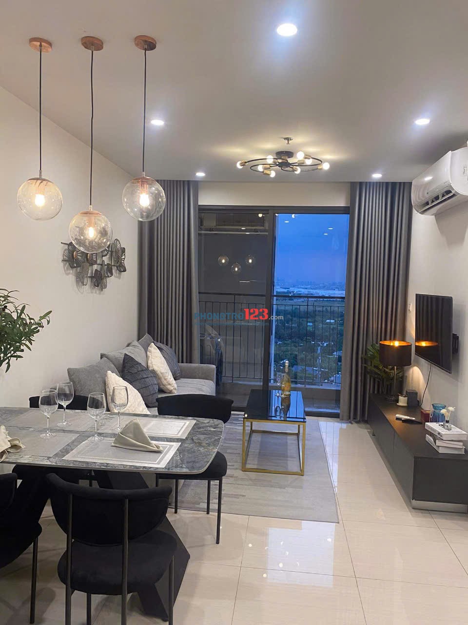 Giỏ Hàng Cho Thuê Căn Hộ 300 Căn tại Vinhomes Grand Park Quận 9