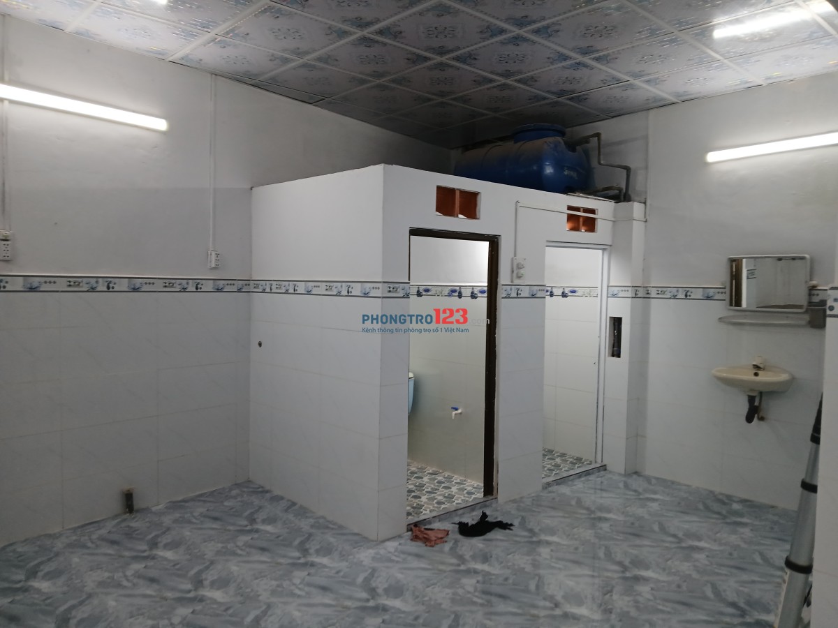 Cho thuê nhà mặt tiền 114m2 Huỳnh Tấn Phát