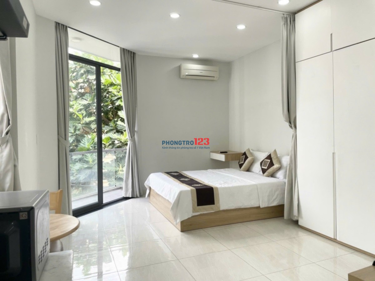 STUDIO BAN CÔNG FULL NỘI THẤT CAO CẤP NGAY SÂN BAY - 30M2 - THANG MÁY