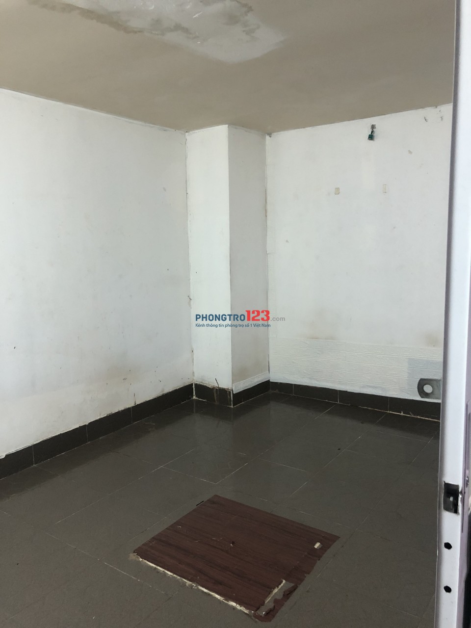 CHO THUÊ PHÒNG 1.7tr /Tháng, QUẬN BÌNH THẠNH, Gần chợ Bà chiểu 200m, 10m2, WC riêng