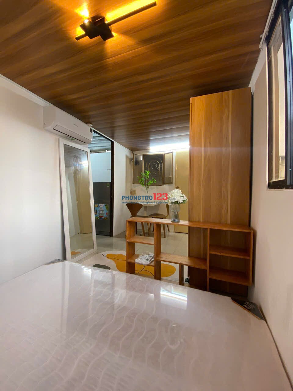 Studio 30m2 Cửa Sổ Lớn- Có 2 Bồn Hoa Ngoài Cửa Sổ- Ngay Nowzon- Tách Bếp- Free 2 Xe- 5 Tr/th