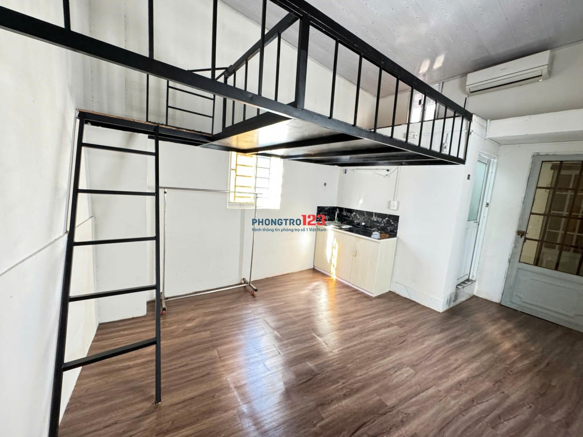 GẤP, Phòng ngay IUH, Phòng > 20m2, Còn mới, cửa sổ lớn, giá 3.8 triệu