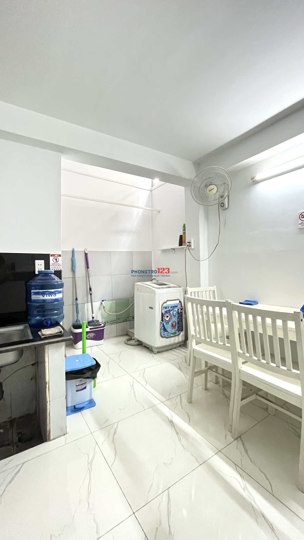 Phòng máy lạnh full nội thất hẻm 520 gần Vạn Phúc City Cân Nhơn Hoà