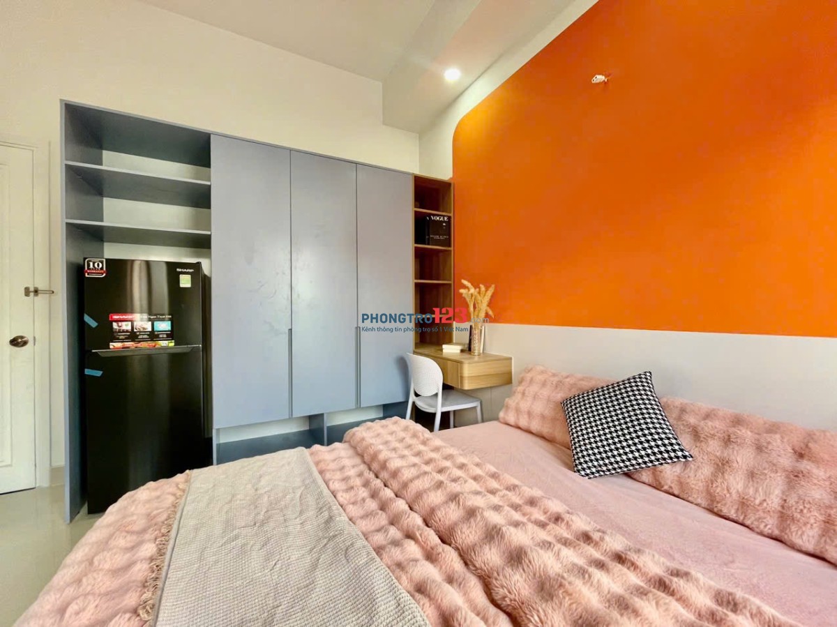 Căn hộ dịch vụ 35m2, 1PN, full nội thất, balcon. Dương Bá Trạc gần cầu Nguyễn Văn cừ