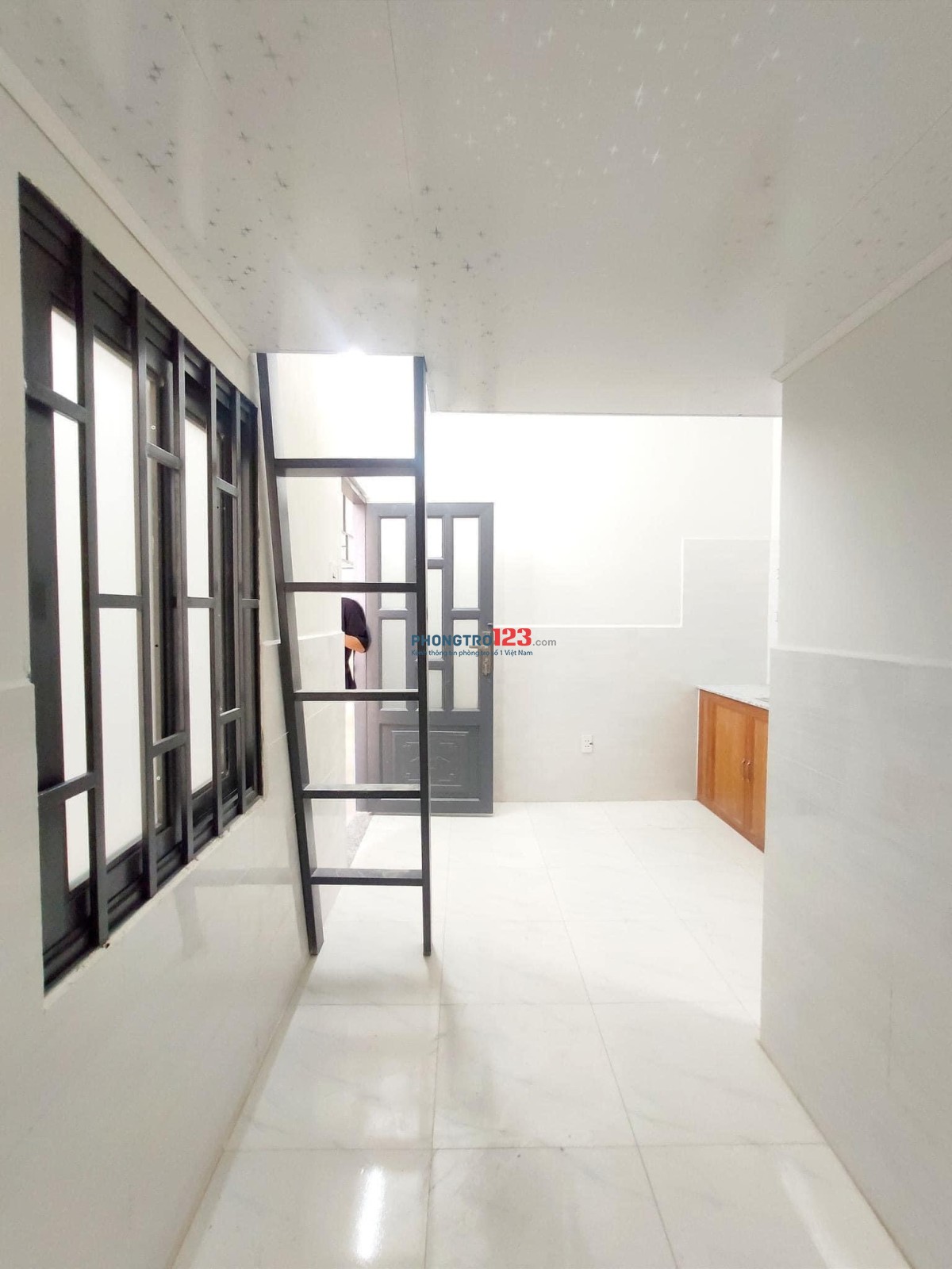 Phòng gác lửng giá rẻ giảm 900k/ tháng đầu tiên gần Thống Nhất