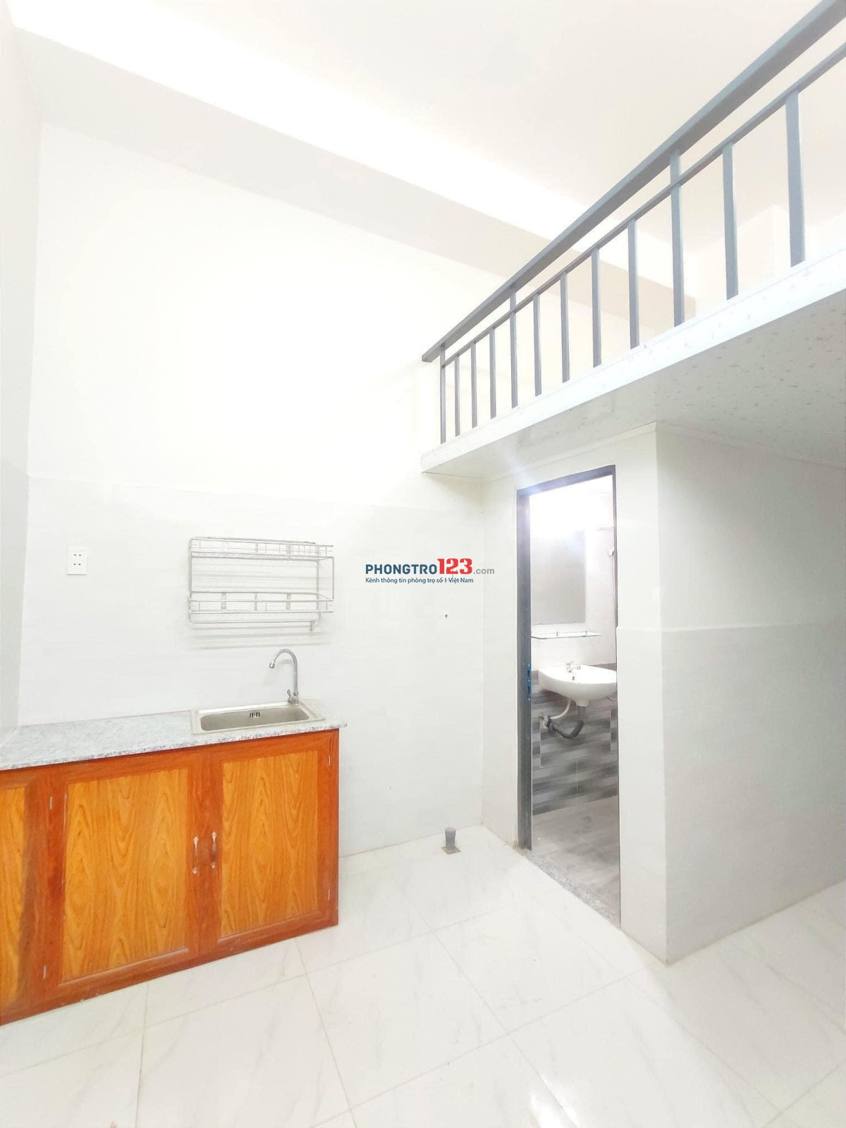 Phòng gác lửng giá rẻ giảm 900k/ tháng đầu tiên gần Thống Nhất