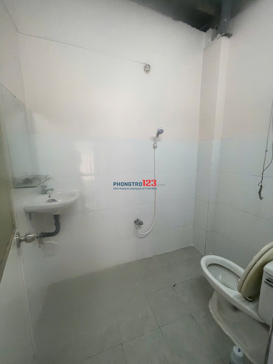 Cho Thuê Nhà Nguyên Căn Quận 5 Gần Trường Đại Học , Siêu Thị