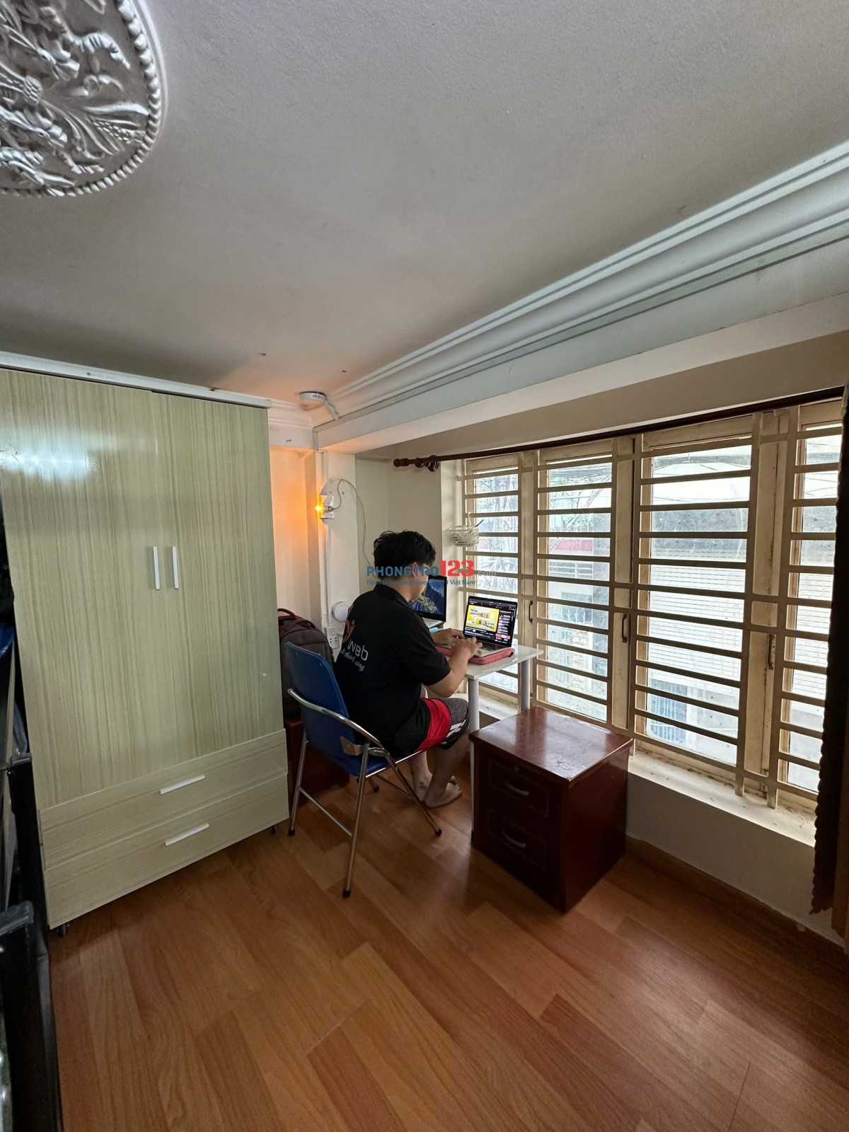 Ký Túc Xá Ngay Khu Ăn Uống Phan Xích Long Phòng chỉ 4 ng, giá 1tr8