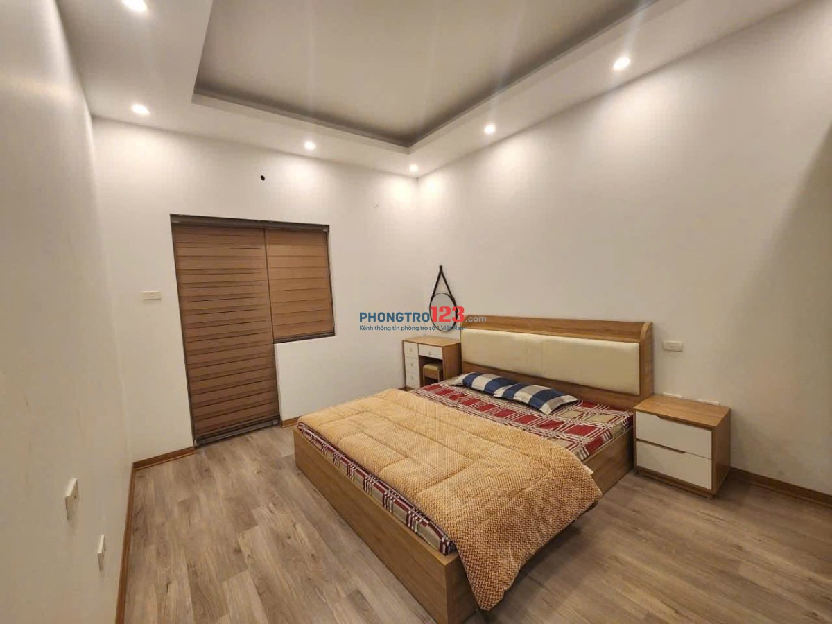 Chung cư Kington Residence, Hoàng Văn Thụ - Nhà mới, trần cao. Nội thất cao cấp. Có thể vào ở luôn
