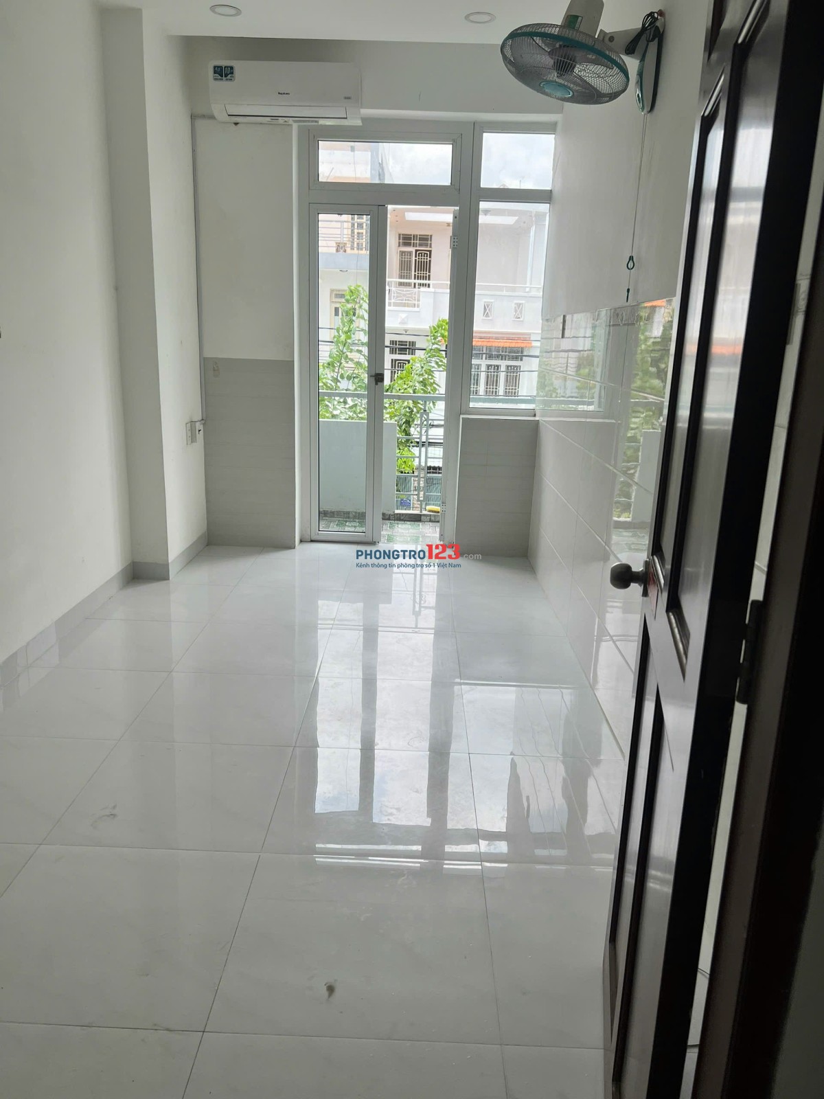 Phòng cho thuê. Qlo 50 phong phú Bình Chánh.HSSV- NVVP