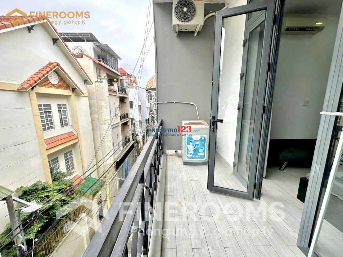 CĂN HỘ FULL NỘI THẤT BAN CÔNG MÁY GIẶT RIÊNG GẦN SÂN BAY