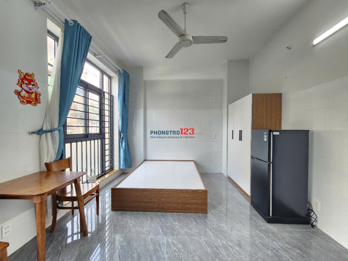 PHÒNG MỚI XÂY MẶT TIỀN LÂM VĂN BỀN , CỬA SỔ LỚN SIÊU TO KHỔNG LỒ MÀ LẠI CÒN THOÁNG MÁT