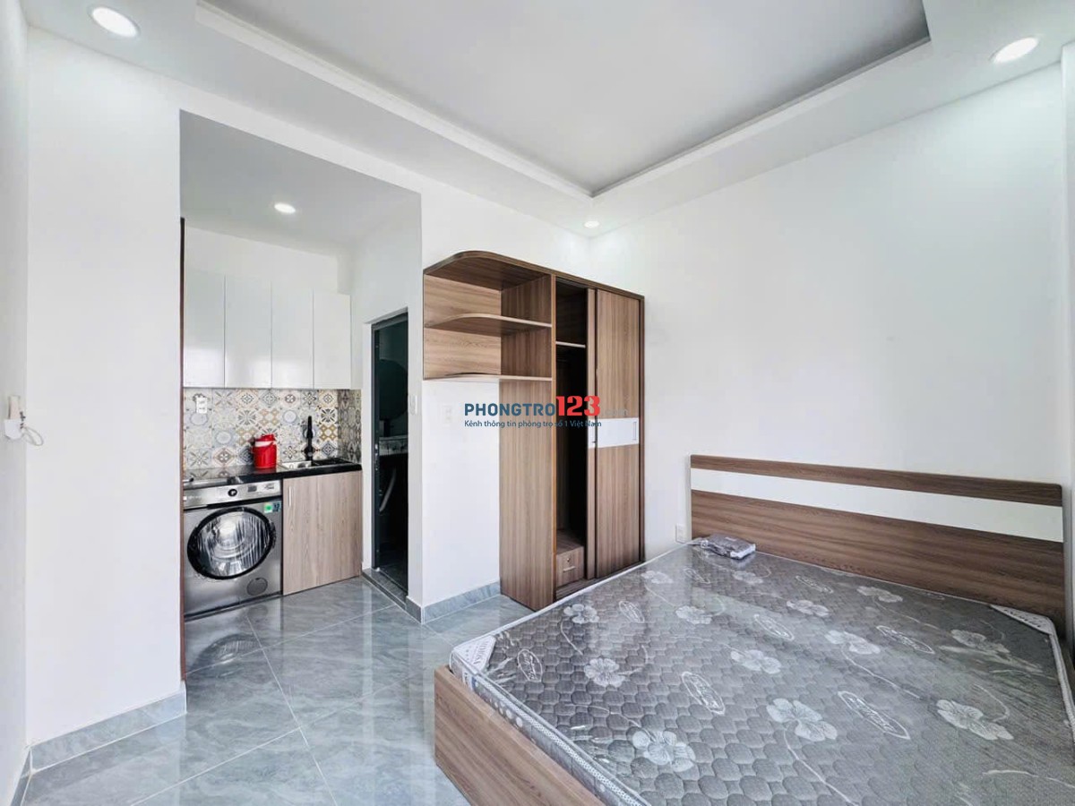 Căn hộ Ban công, Cửa Sổ Thoáng Mát Giá tốt tại Cát Lái gần Citi Soho, Phố Đông Village