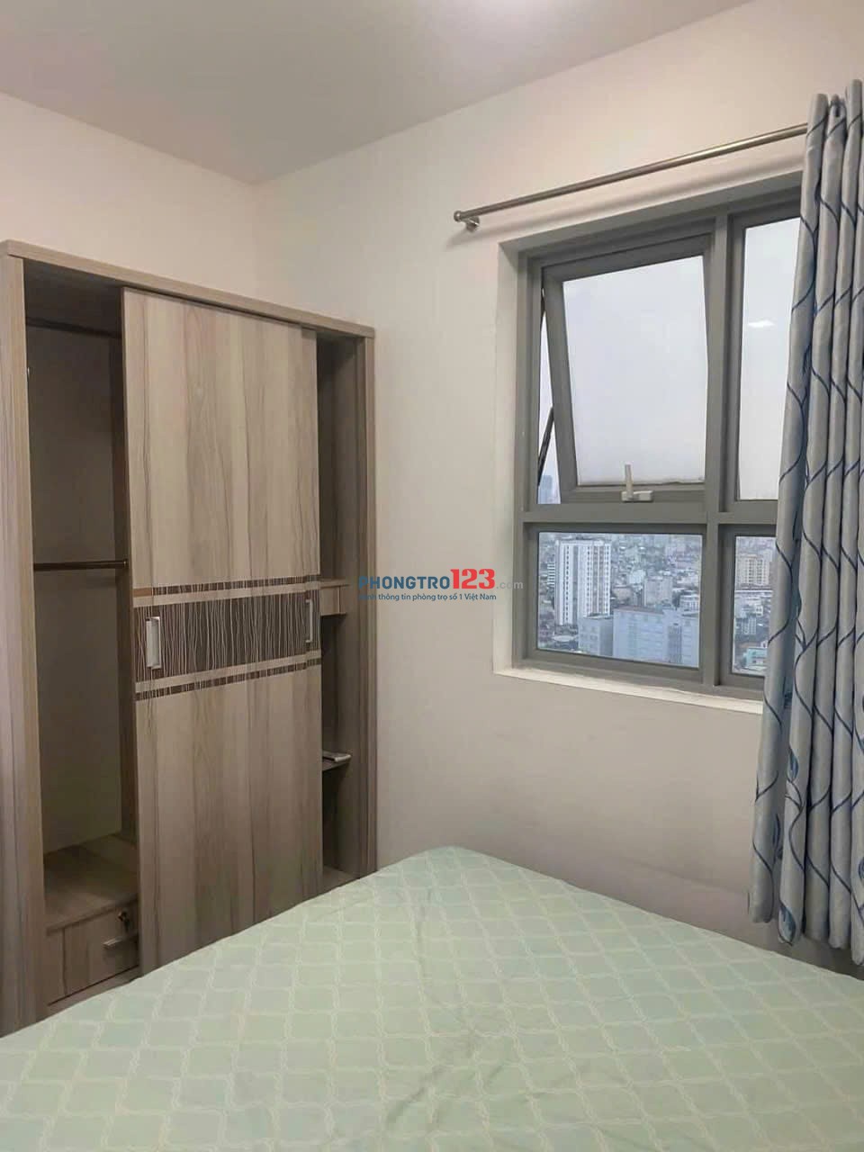 Chung cư Nguyễn Phúc Nguyên, quận 10, QUận 3, gần rạch Bùng Binh đi vô